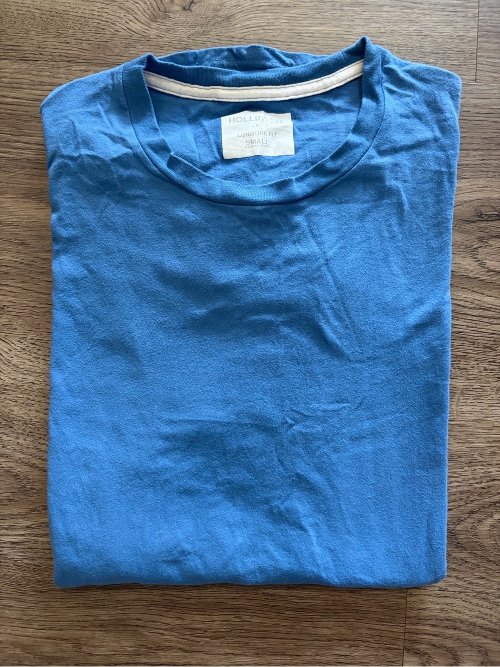 Hollister Men’s Blue Longline Fit Crew Neck T-Shirt